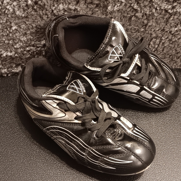 Vizari ( Gender nutral)  Cleats - Picture 11 of 12